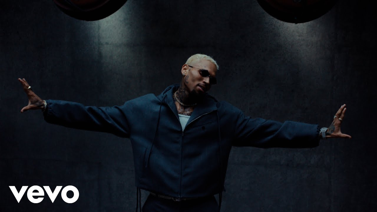 VIDEO: Chris Brown ft. Davido, Lojay – Sensational